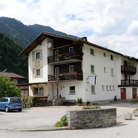 Haus Gamsblick Hotell Umhausen Eksteriør bilde
